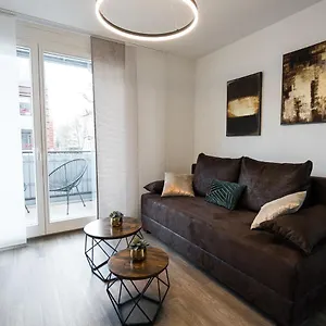 Apartament Stylisches Im Herzen Von + Parkplatz + Netflix + Self Check-in, Drezno
