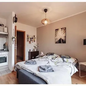 Apartament Kleine „louise“ In Der Neustadt Mit Tiefgarage, Drezno
